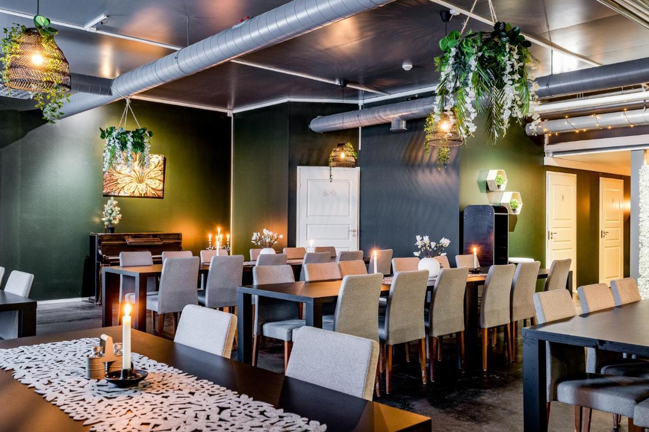 Hotelli Keskipiste การาซามากี ภายนอก รูปภาพ