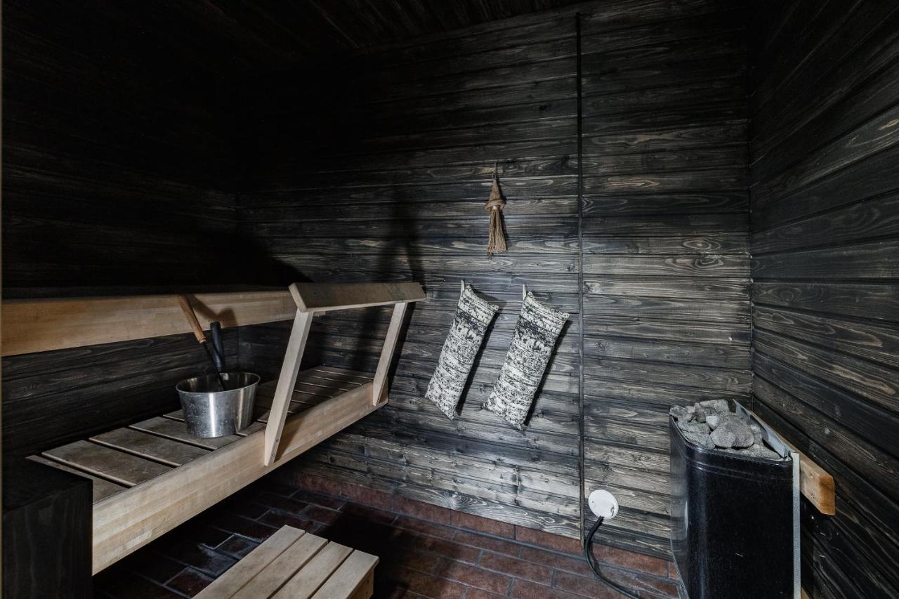 Hotelli Keskipiste การาซามากี ภายนอก รูปภาพ