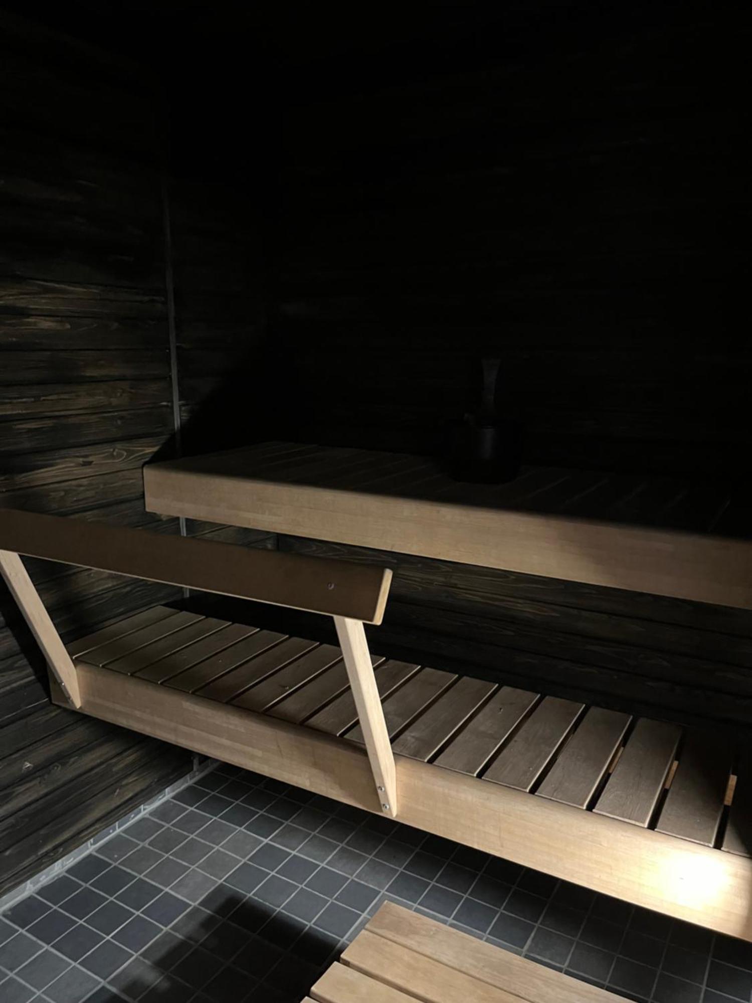 Hotelli Keskipiste การาซามากี ภายนอก รูปภาพ
