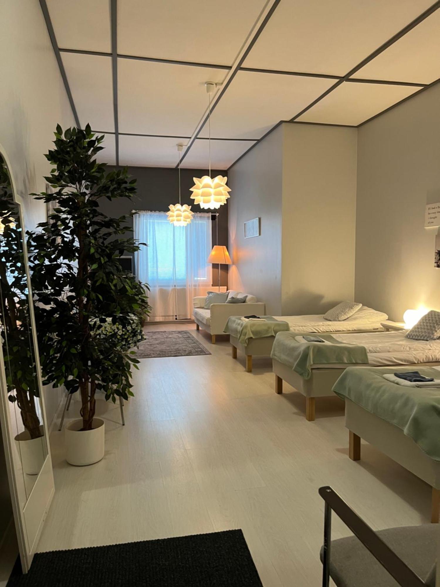 Hotelli Keskipiste การาซามากี ภายนอก รูปภาพ