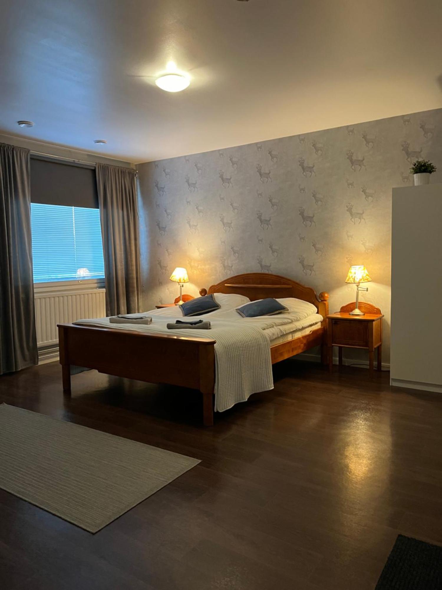 Hotelli Keskipiste การาซามากี ภายนอก รูปภาพ